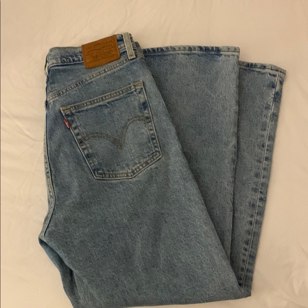 Levi’s Ribcage Straight Ankle Jeans size 27
